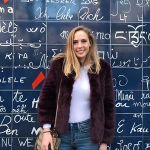 Meet your Posher, Emma